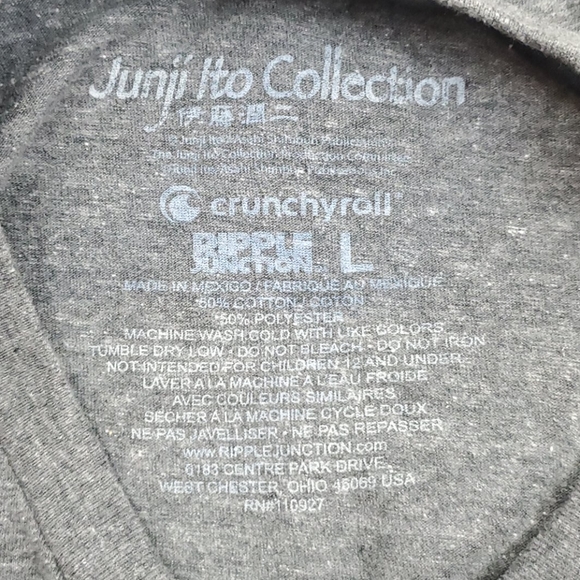 Junji Ito Collection Crunchyroll Ripple Junction gray top t-shirt women size L - Picture 7 of 7